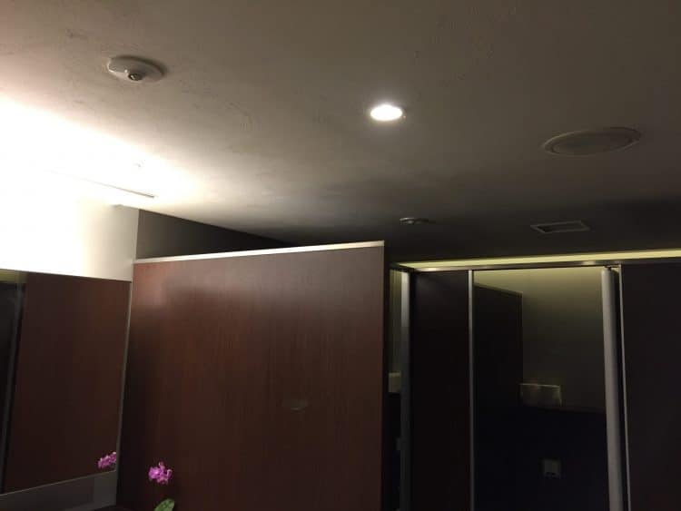 温浴施設の室内照明